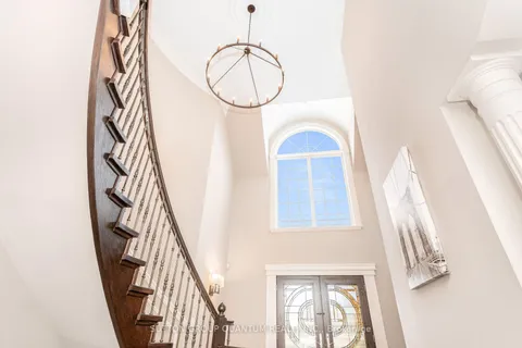 3868 O'Neil Gate, ON L5L 5X6