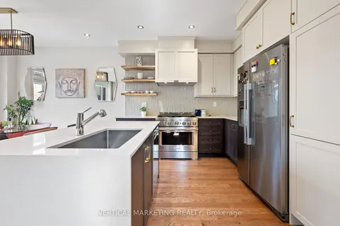 1574 Kovachik Boulevard, ON L9E 1T4