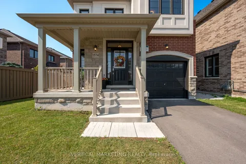 1574 Kovachik Boulevard, ON L9E 1T4