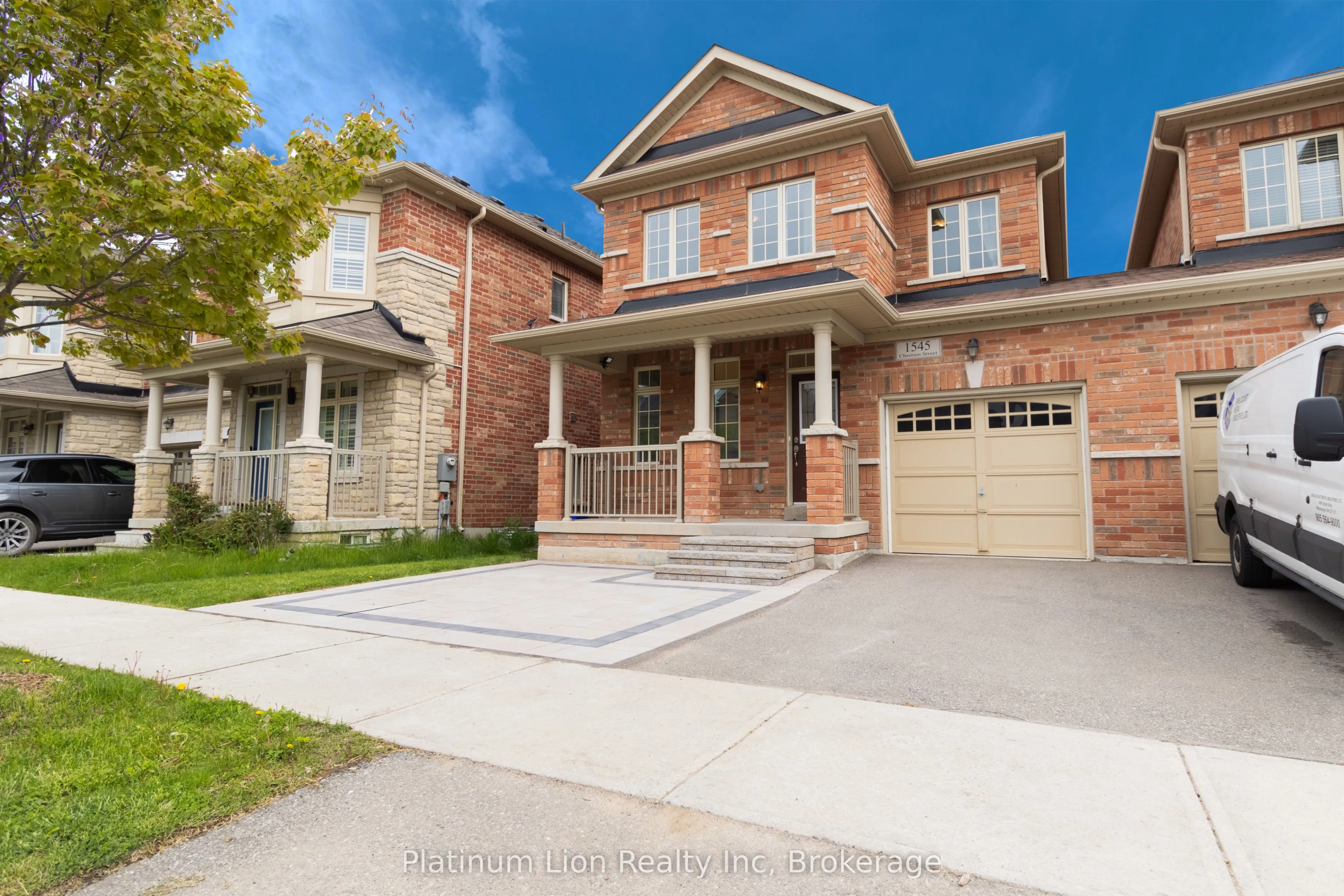 1545 Chretien Street, ON L9E 1H2