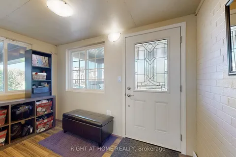 907 Fourth Street, ON L5E 1J8