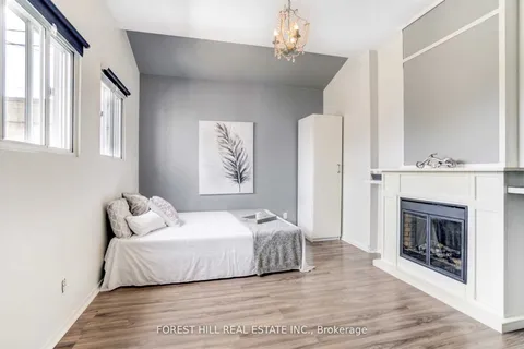135 Fifth Street, ON M8V 2Z5
