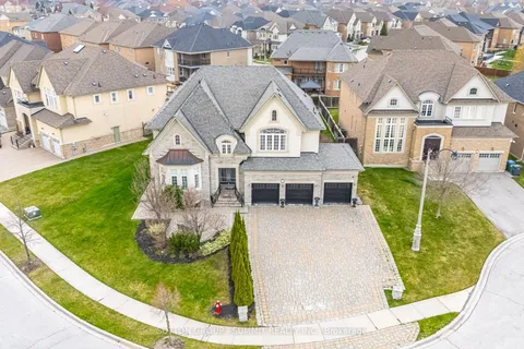 16 Adastra Place, ON L6P 3B4