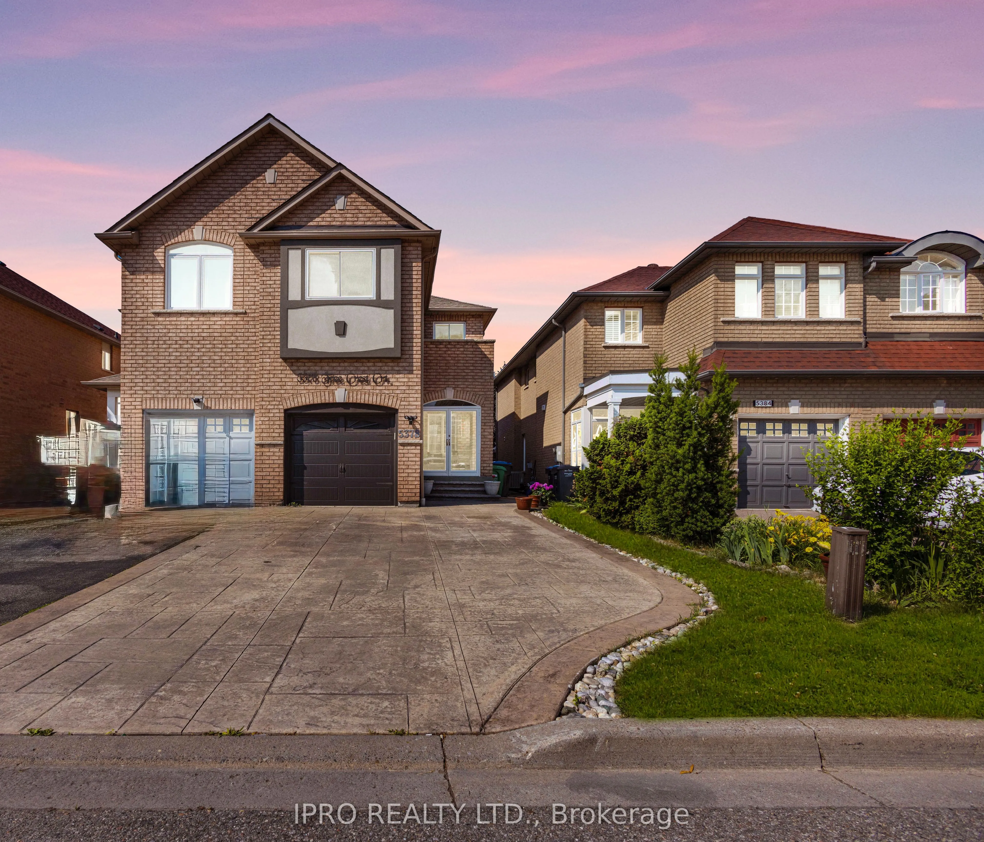5378 Tree Crest Court, ON L5R 3Z6
