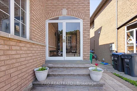 5378 Tree Crest Court, ON L5R 3Z6