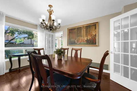 38 Norfolk Avenue, ON L6X 2B5