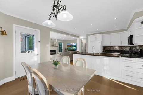 38 Norfolk Avenue, ON L6X 2B5