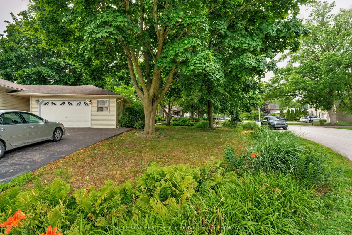 478 Avon Crescent, ON L6J 2T4