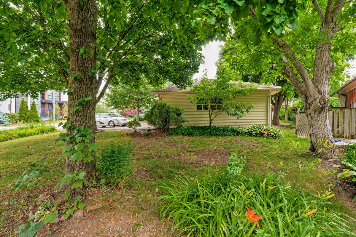 478 Avon Crescent, ON L6J 2T4