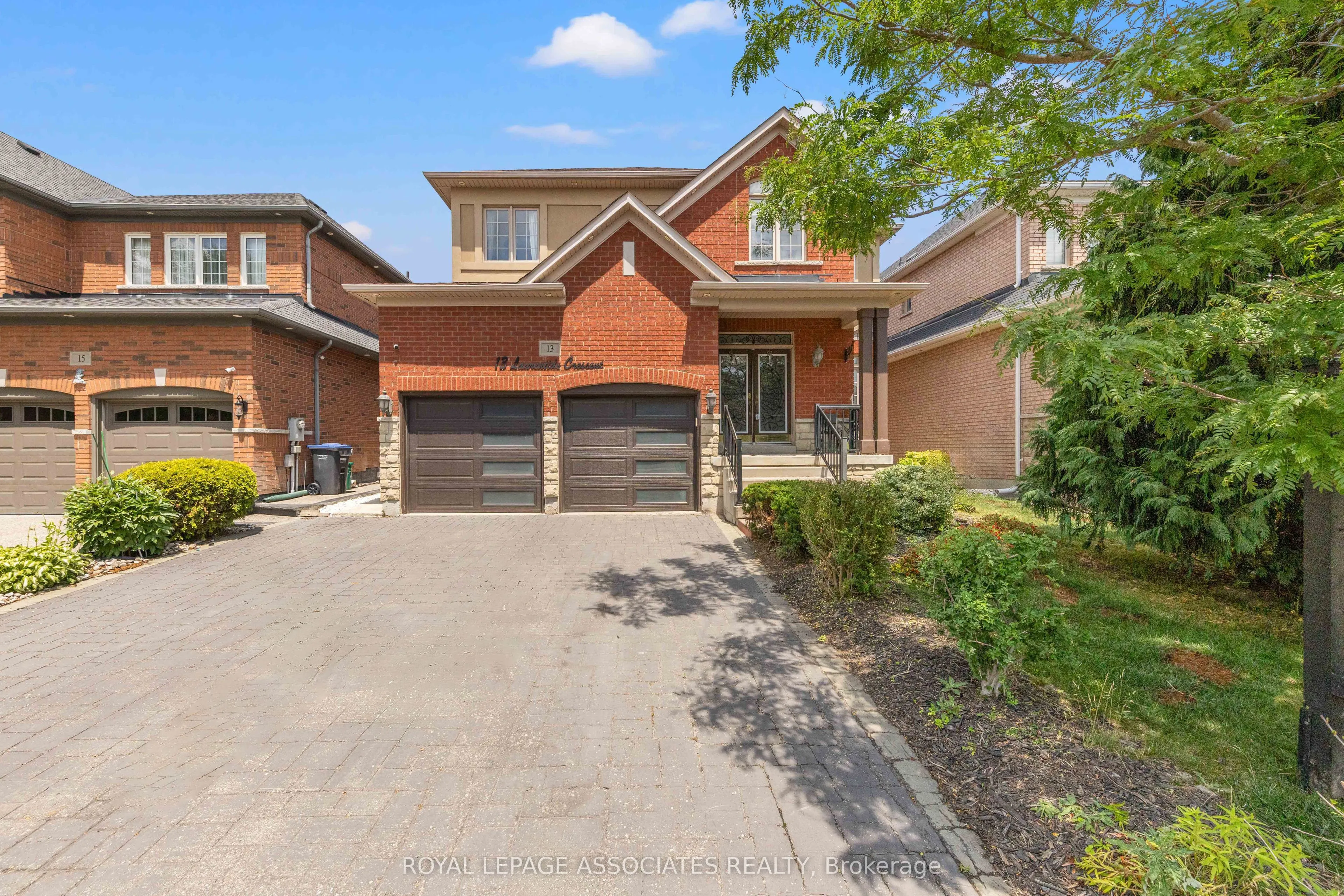 13 Laurentide Crescent, ON L6P 1Y4
