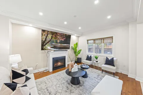13 Laurentide Crescent, ON L6P 1Y4