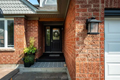 103 Hunter Road, ON L9W 5C2