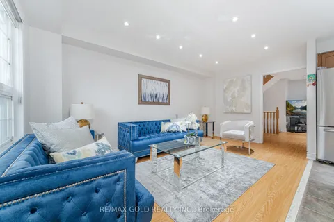 44 Amethyst Circle, ON L6P 0Z3