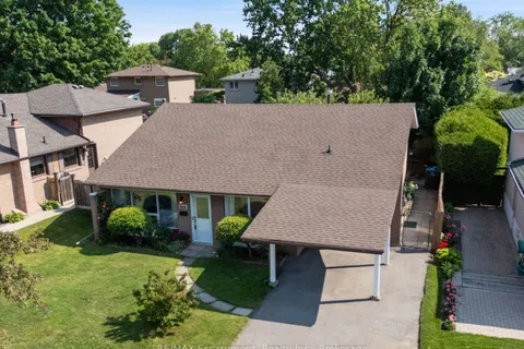 1610 Hobbs Crescent, ON L5J 3R9