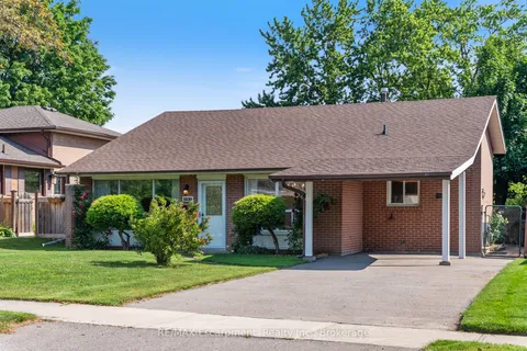 1610 Hobbs Crescent, ON L5J 3R9