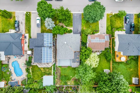 653 Elliott Crescent, ON L9T 3G5