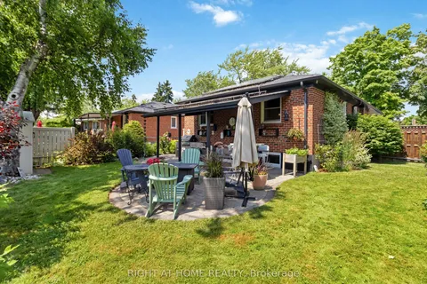 7 Brenda Avenue, ON L6Y 2A1
