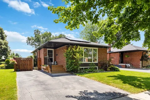 7 Brenda Avenue, ON L6Y 2A1