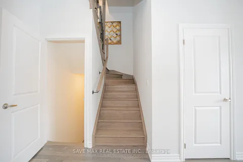 77 MINNOCK Street, ON L7C 4K8