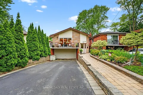 42 Peter Street, ON L5H 2G8