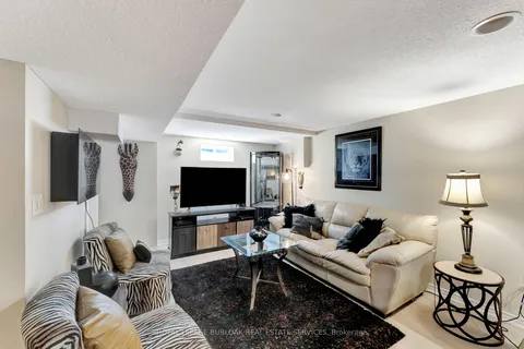 2325 Duncaster Drive, ON L7P 4C3