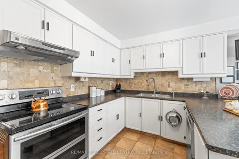 30 Regentview Drive, ON L6Z 3G6