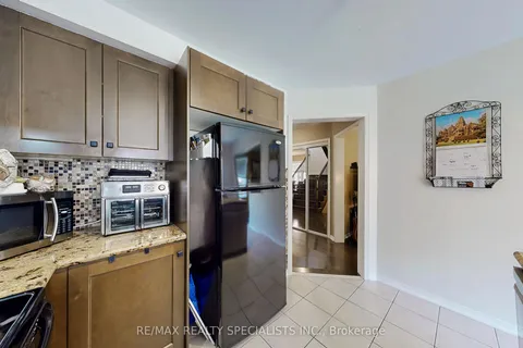 482 Grant Way, ON L9T 0S8