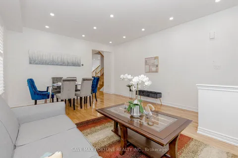 53 Chesterwood Crescent, ON L6Y 0Z4