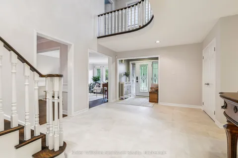 1121 Manor Road, ON L6M 1G3