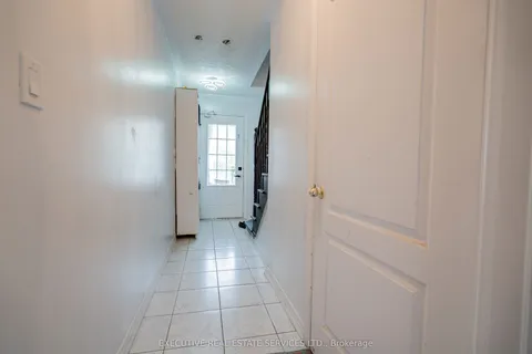 5 Sprucewood Road, ON L6Z 0J3
