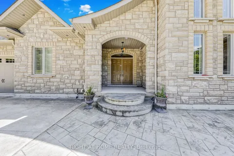 15848 MOUNTAINVIEW Road, ON L7C 2V2