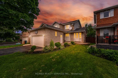16 Vivians Crescent, ON L6Y 4T9