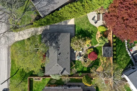 811 Teal Drive, ON L7T 2Y8