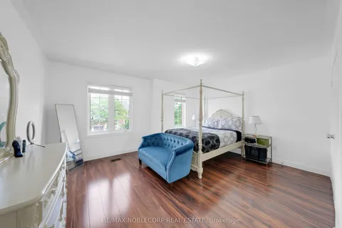 48 Monabelle Crescent, ON L6P 1Z3