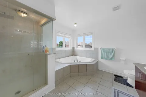 48 Monabelle Crescent, ON L6P 1Z3