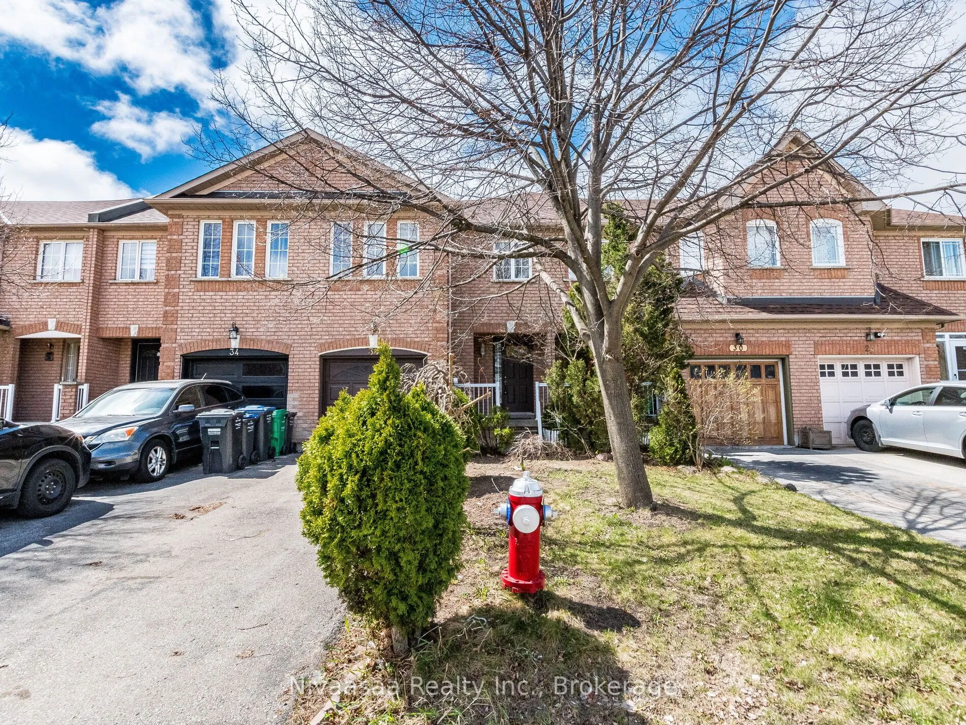 32 Twin Pines Crescent, ON L7A 1M6