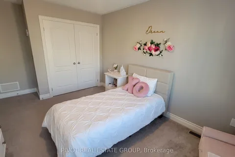 1292 Clarriage Court, ON L9E 1J4