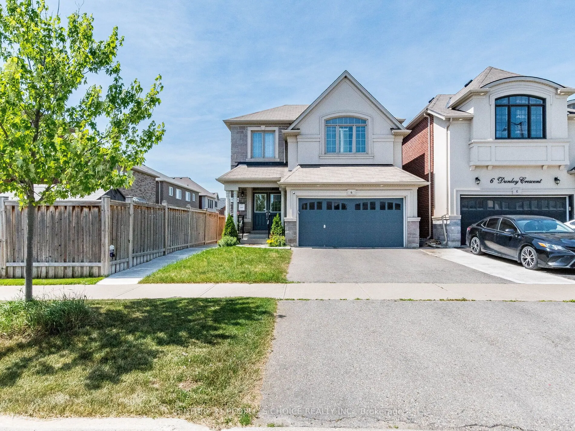 4 Dunley Crescent, ON L6X 5K3