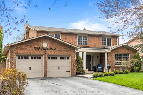 1560 Ifield Road, ON L5H 3W1