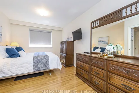 7 Lantos Court, ON M3M 1G3