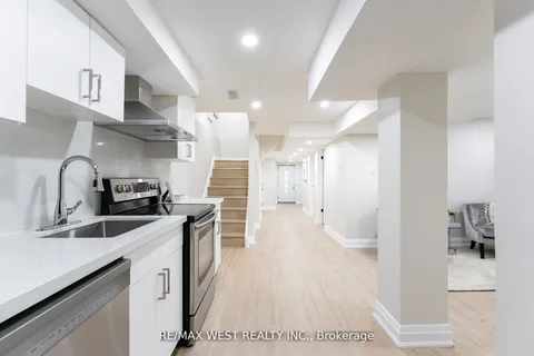 277 Wallenberg Crescent, ON L5B 3N4
