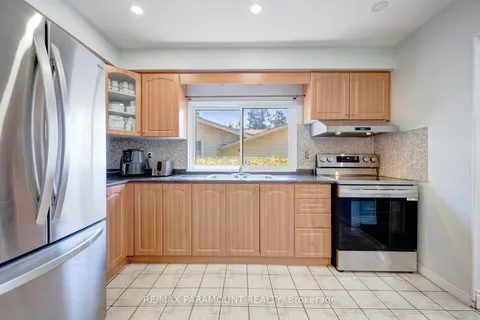 3197 Candela Drive, ON L5A 2T9