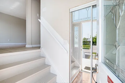 3326 Homark Drive, ON L4Y 2K4