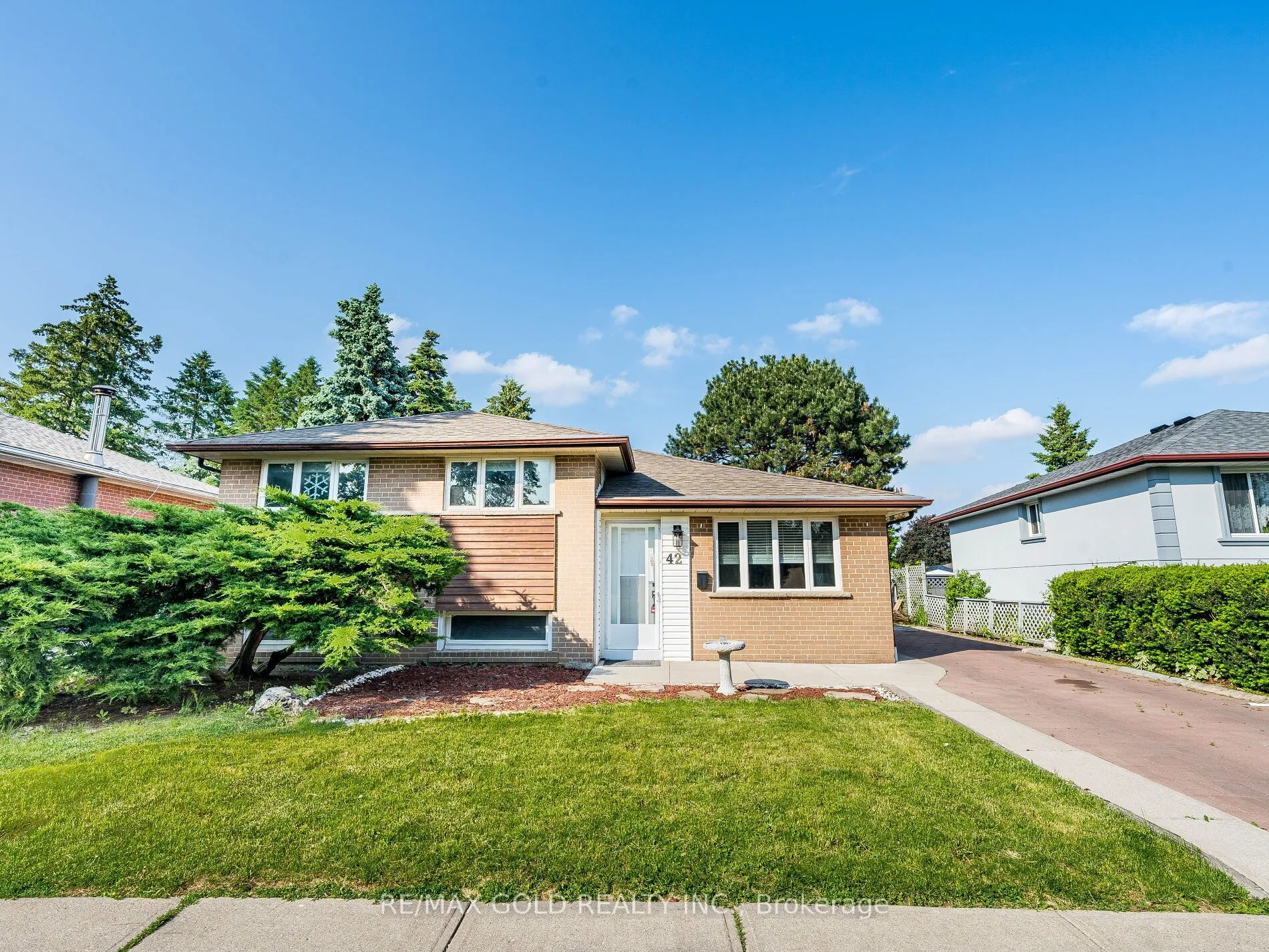 42 Gretna Drive, ON L6X 2E7