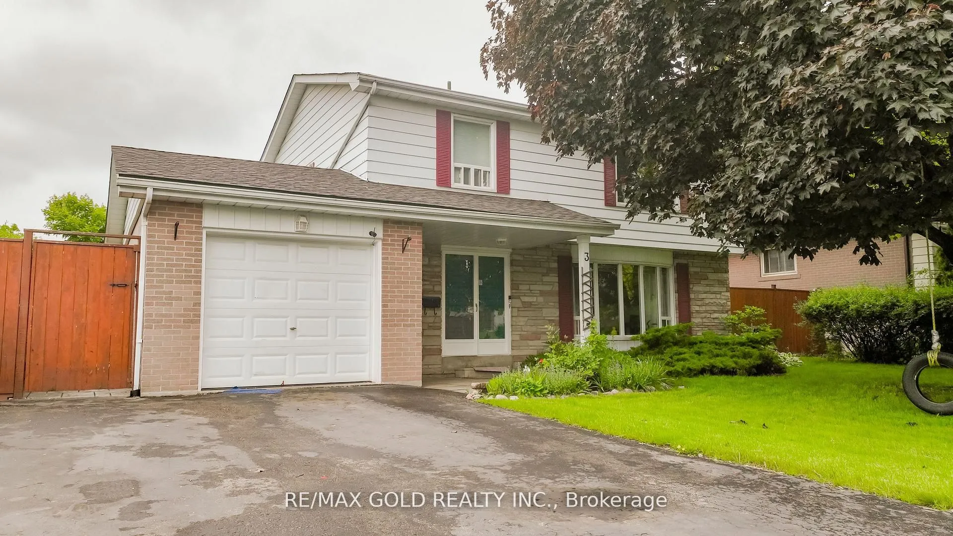 3 Crawley Drive, ON L6T 2R6