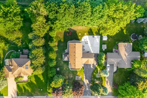 15 Valewood Drive, ON L7C 1J2