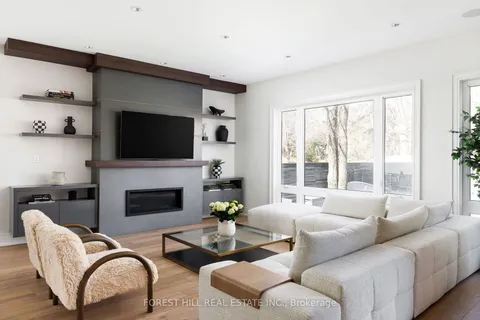 8 Nora Road, ON M9A 1C9