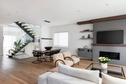 8 Nora Road, ON M9A 1C9