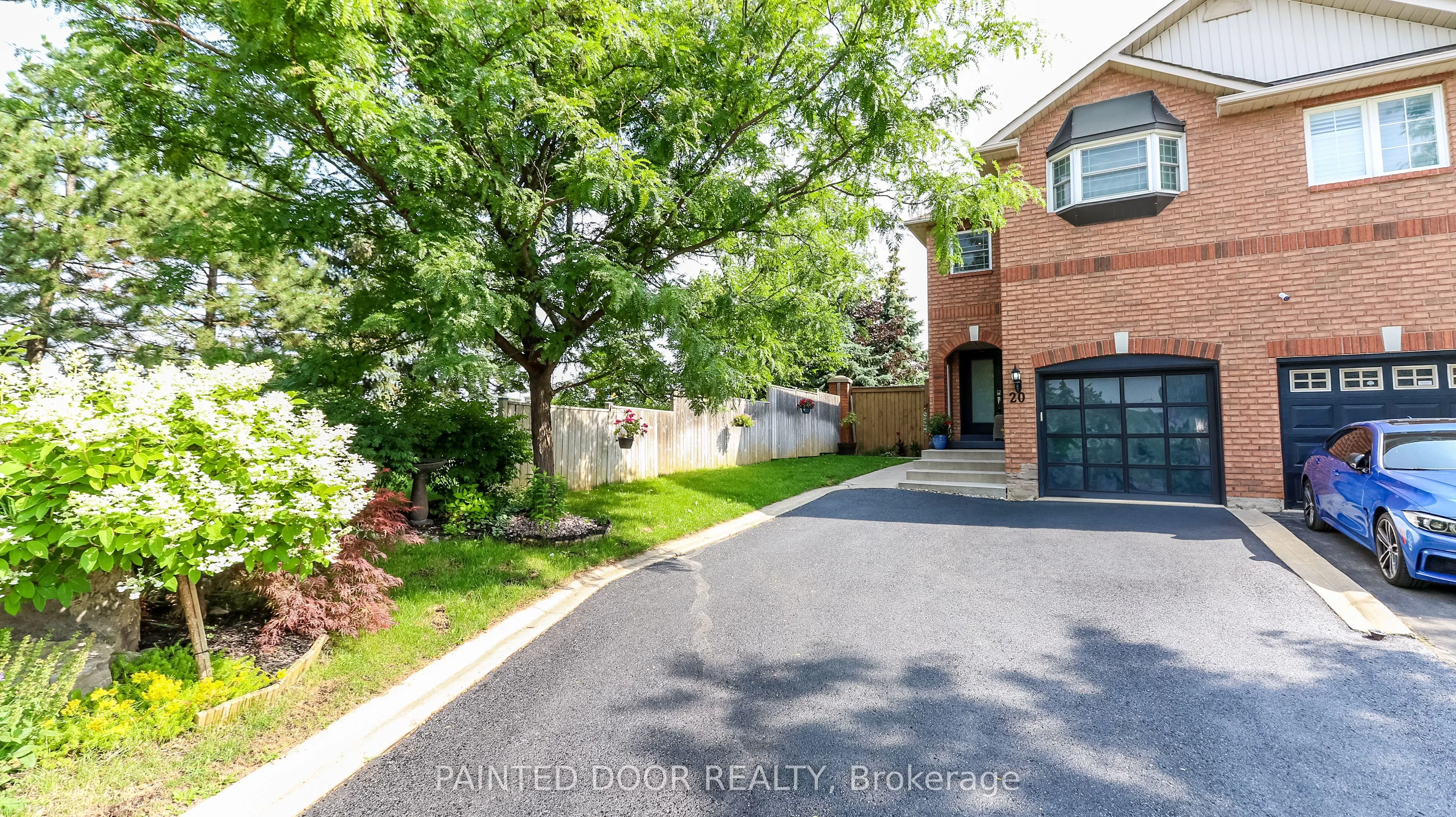 20 Manett Crescent, ON L6X 4X4
