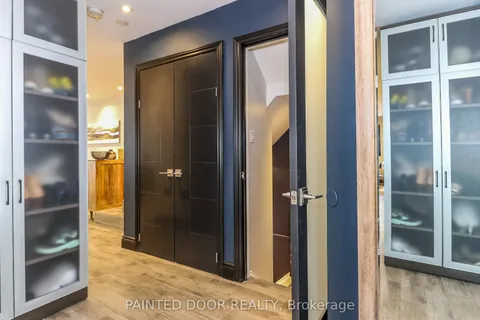 20 Manett Crescent, ON L6X 4X4